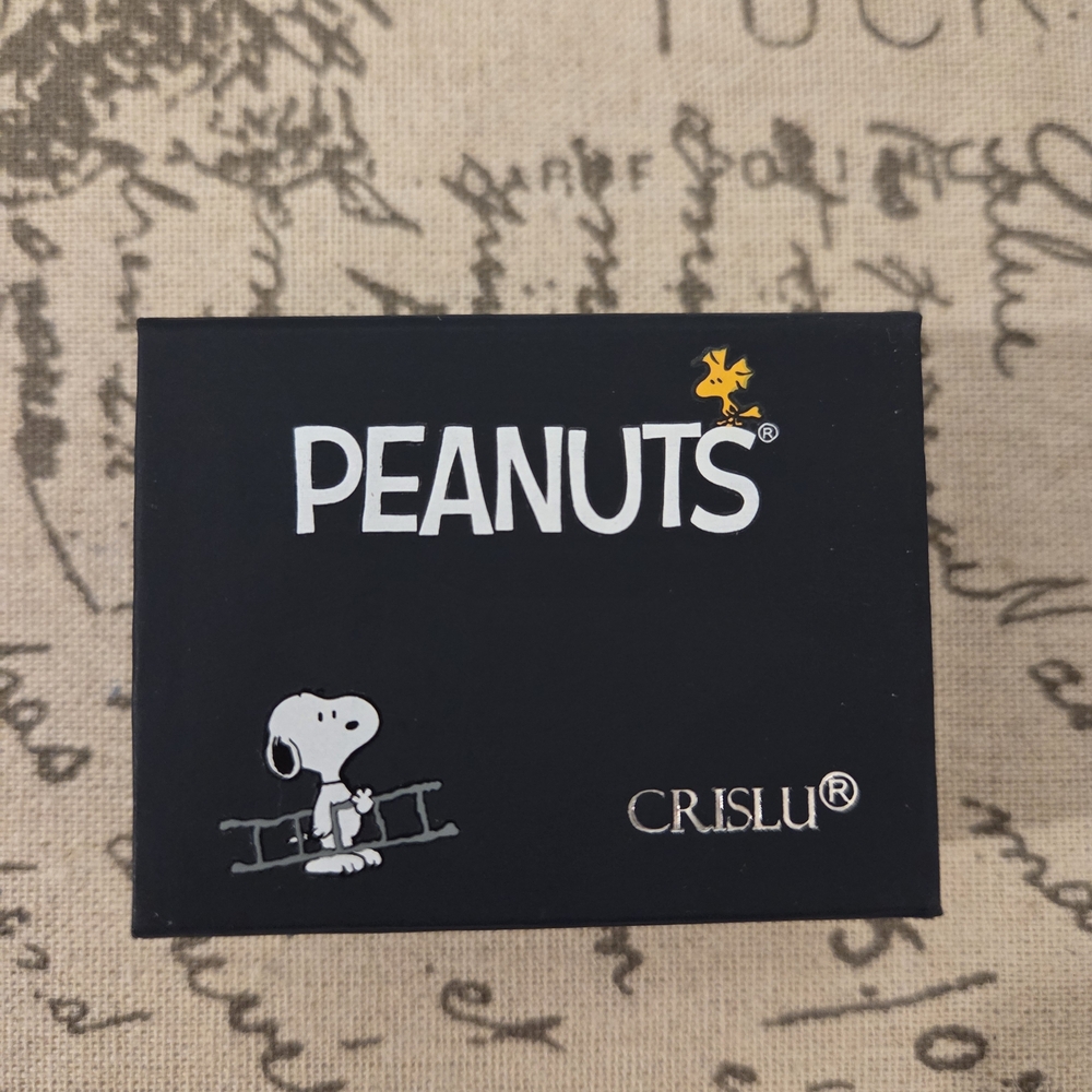 Peanuts Gold Necklace - Picture 3 of 4
